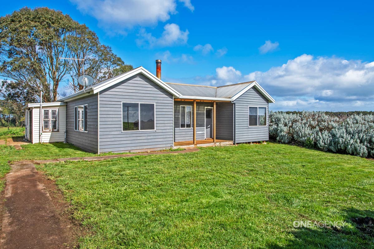 24121 Bass Highway, Christmas Hills, Christmas Hills - Image 1