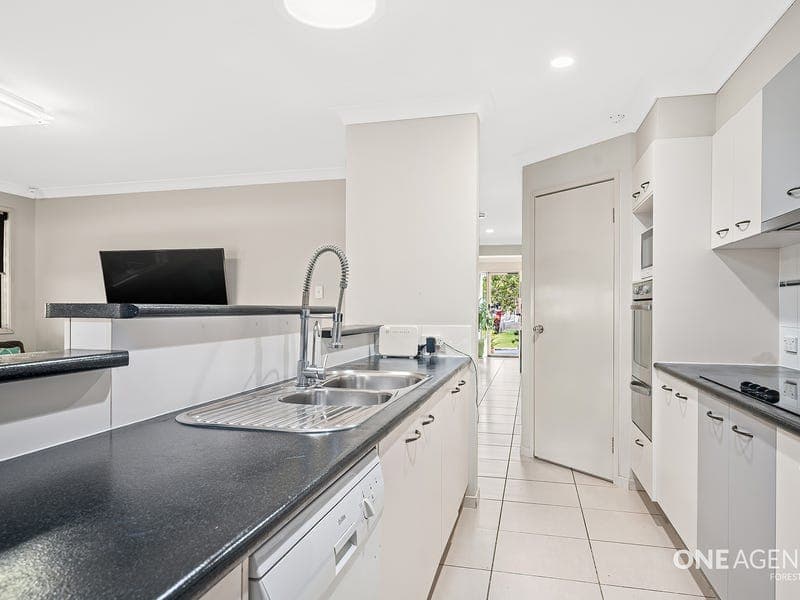 8 Rothburn Street, Doolandella, Umina Beach - Thumbnail 4