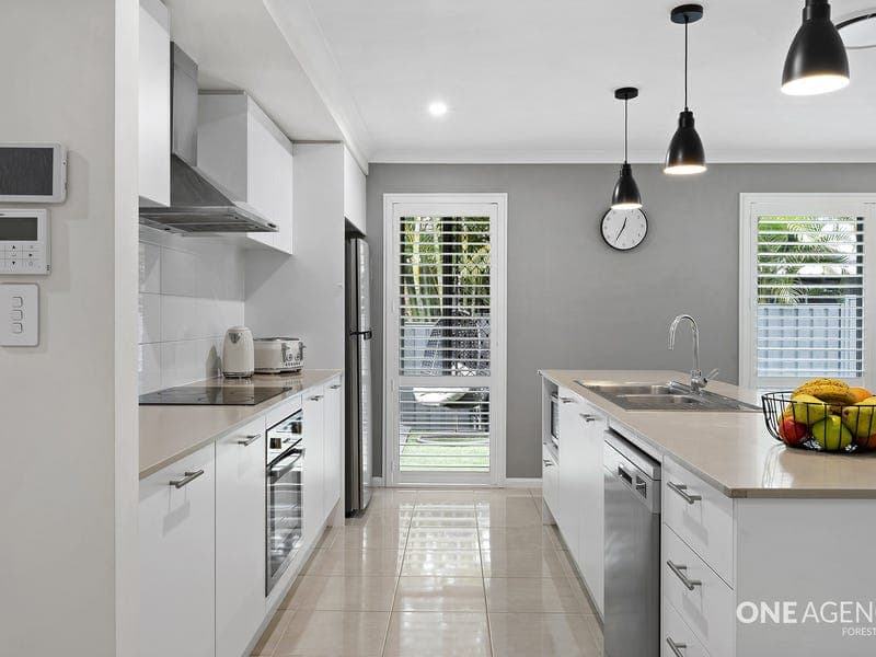 11 Nagel Street, Gailes, Gailes - Thumbnail 3