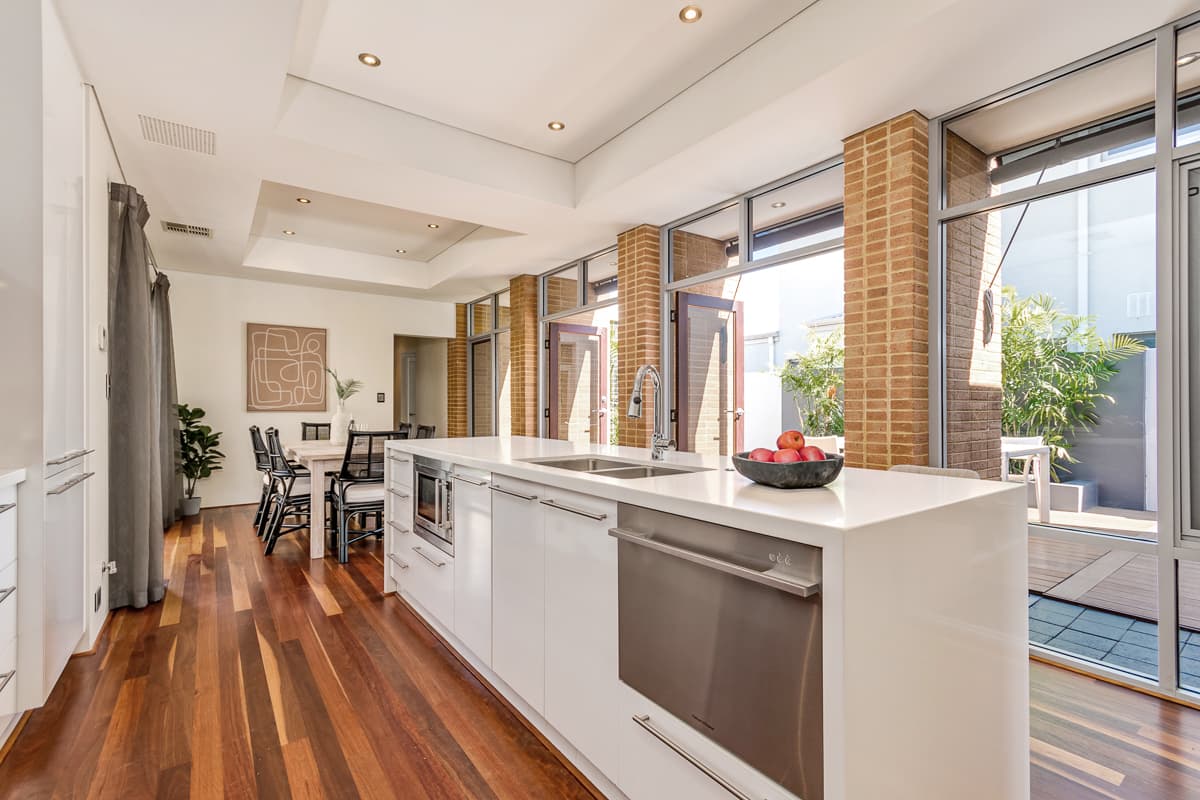 10 Northerly Avenue, Ascot, Ascot - Thumbnail 6