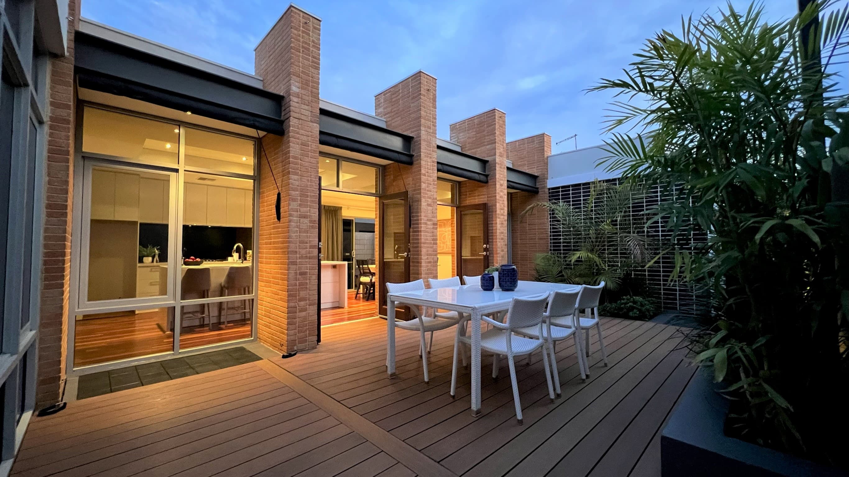 10 Northerly Avenue, Ascot, Ascot - Image 1