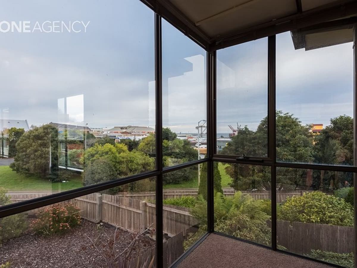 3/9 Fleming Court, Burnie, Burnie - Thumbnail 3