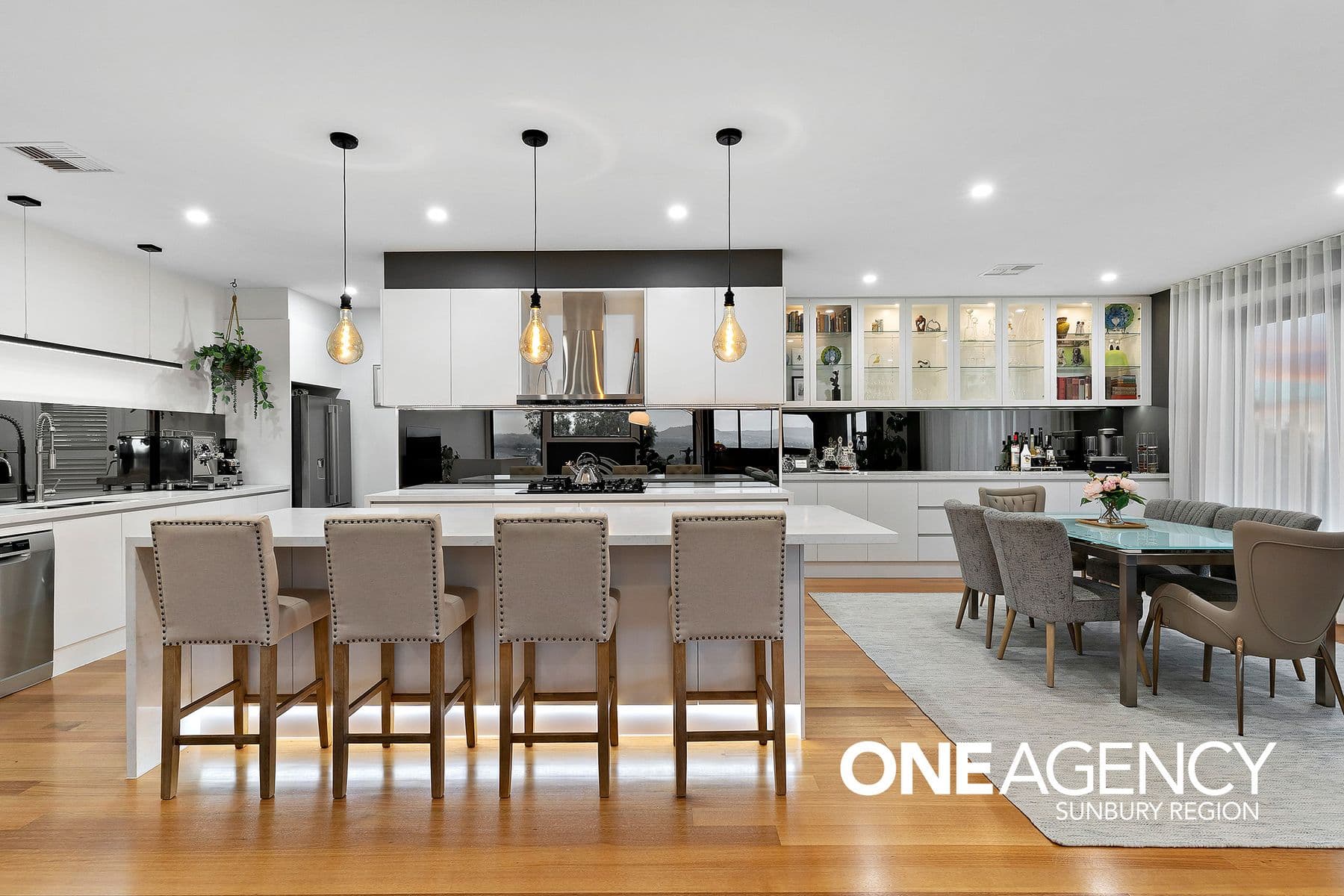 11 Buckingham Place, Sunbury, Sunbury - Thumbnail 4