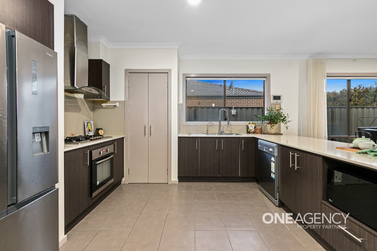 12 Garland Terrace, Point Cook, Point Cook - Thumbnail 5