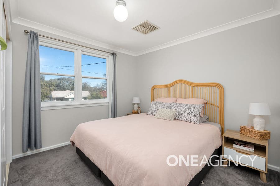 23 GILMORE Avenue, Mount Austin, Mount Austin - Thumbnail 6