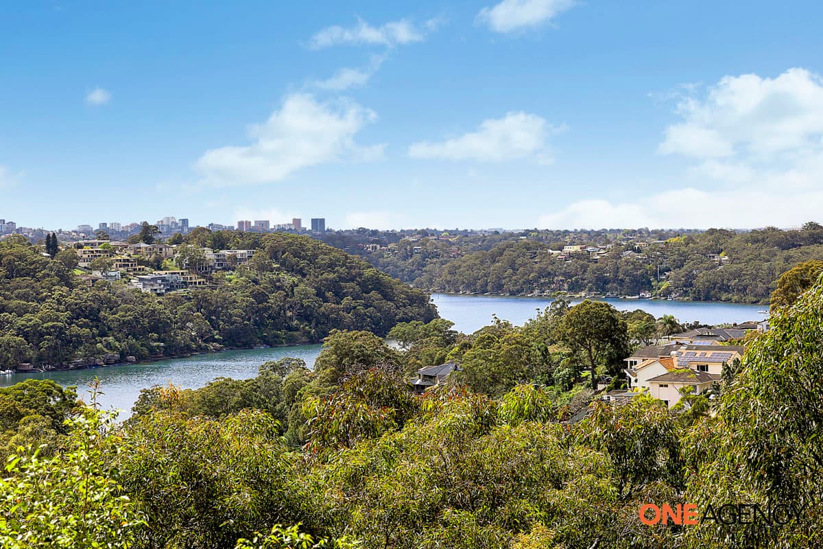 10/2a Charlotte Place, Illawong, Illawong - Thumbnail 2