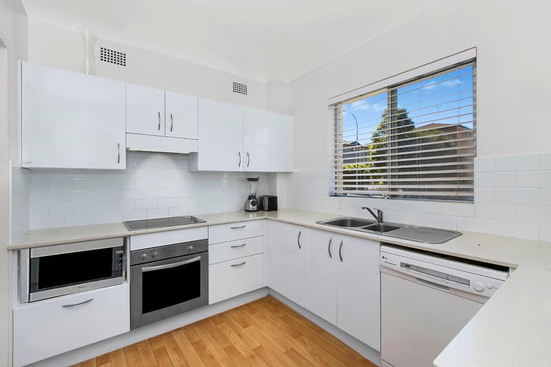1/113 Oaks Avenue, Dee Why, Dee Why - Thumbnail 2