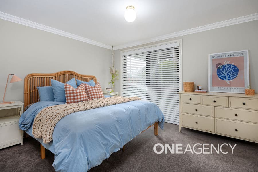 77 BALMORAL Crescent, Lake Albert, Lake Albert - Thumbnail 6