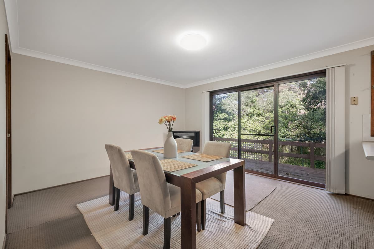 10 Paterson Road, Springwood, Springwood - Thumbnail 2