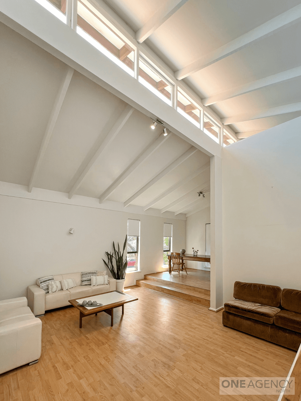 10 Lorraine Street, Carine, Carine - Thumbnail 2