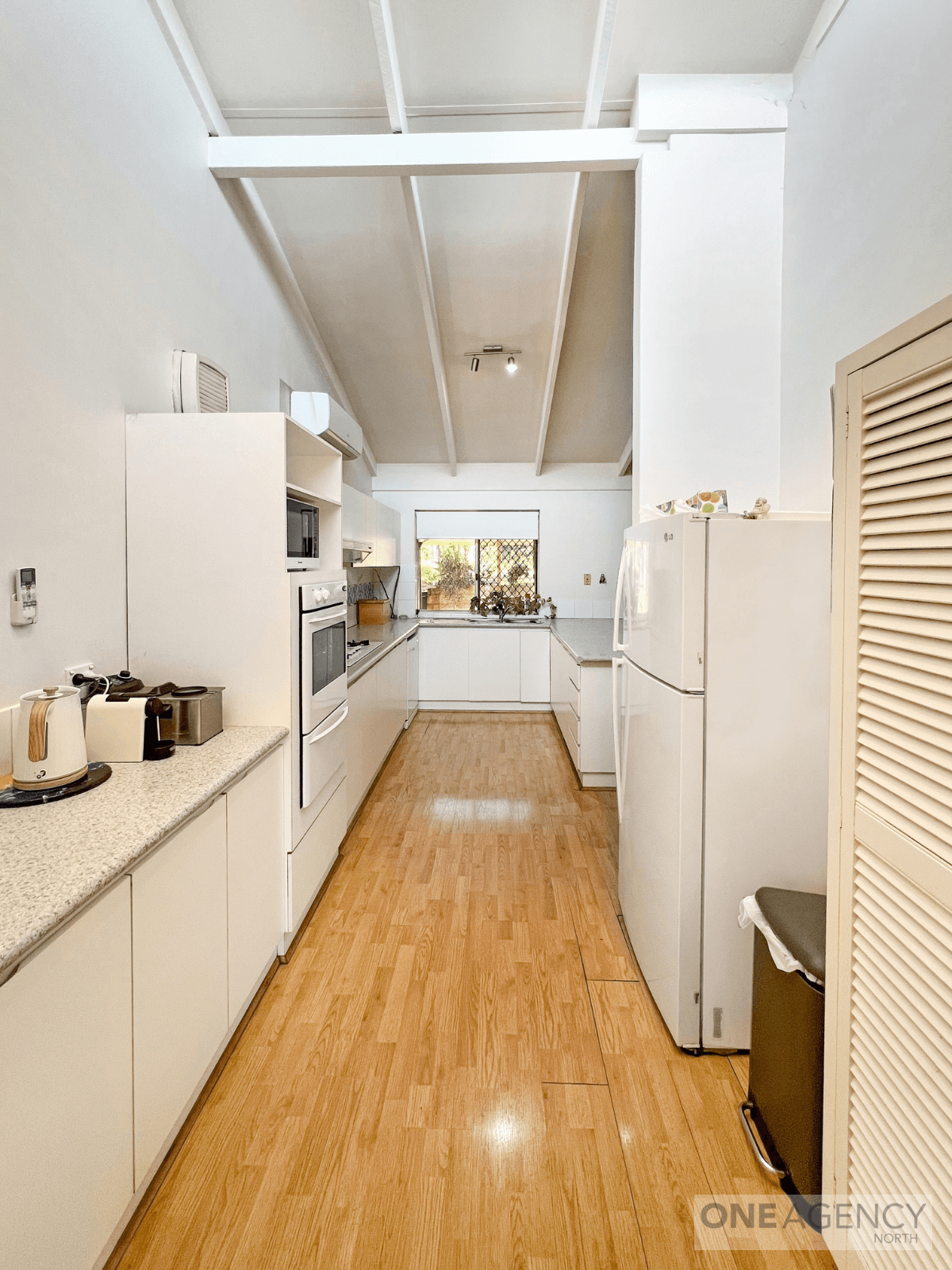 10 Lorraine Street, Carine, Carine - Thumbnail 4