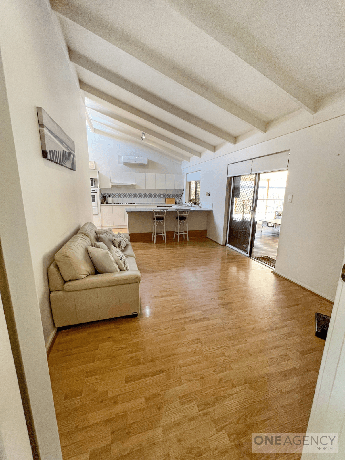 10 Lorraine Street, Carine, Carine - Thumbnail 6