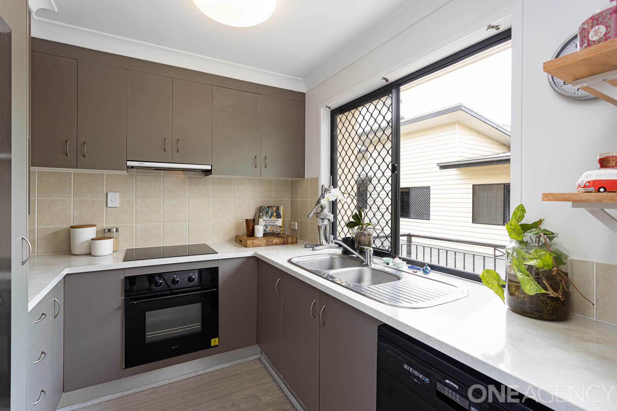 2/16-18 Georgina Street, Woody Point, Woody Point - Thumbnail 6
