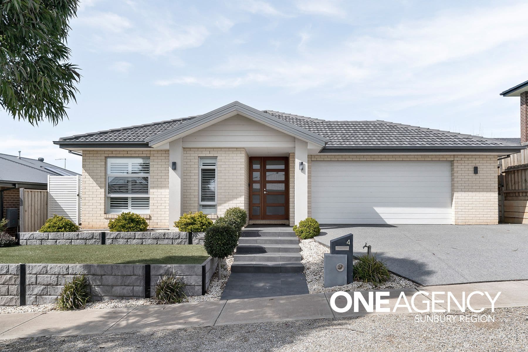 4 Angelas Way, Sunbury, Sunbury - Thumbnail 2
