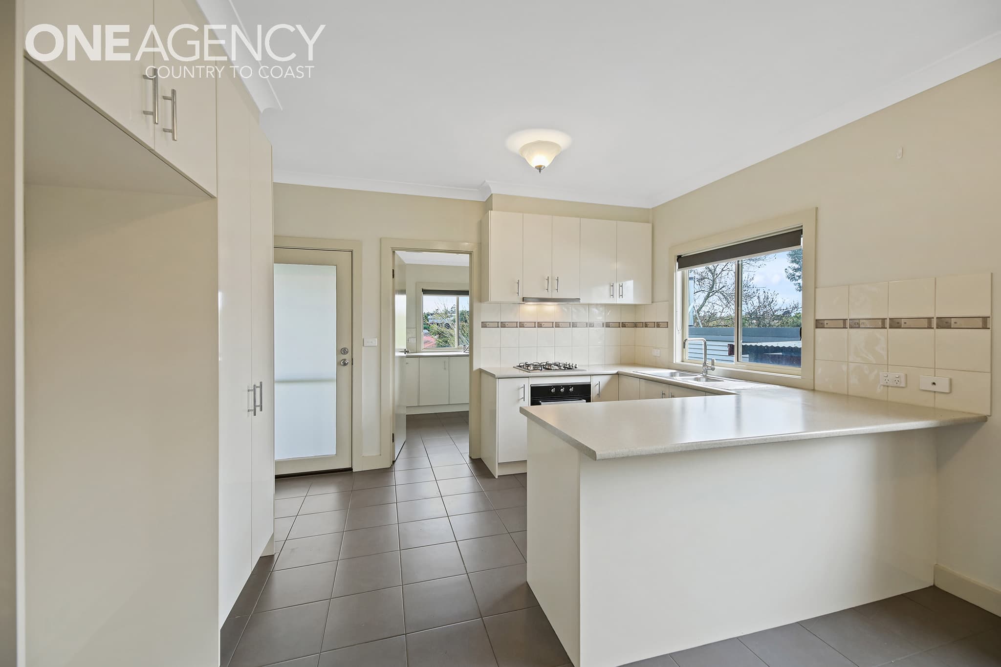 75 Clifford Street, Warragul, Warragul - Thumbnail 4