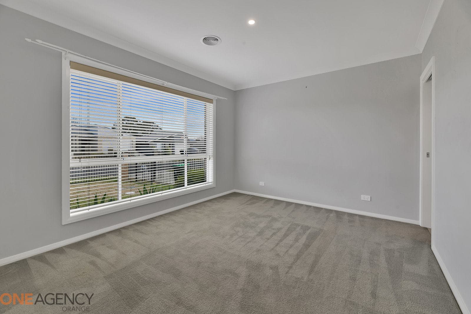 3 Lily Place, Orange, Orange - Thumbnail 4