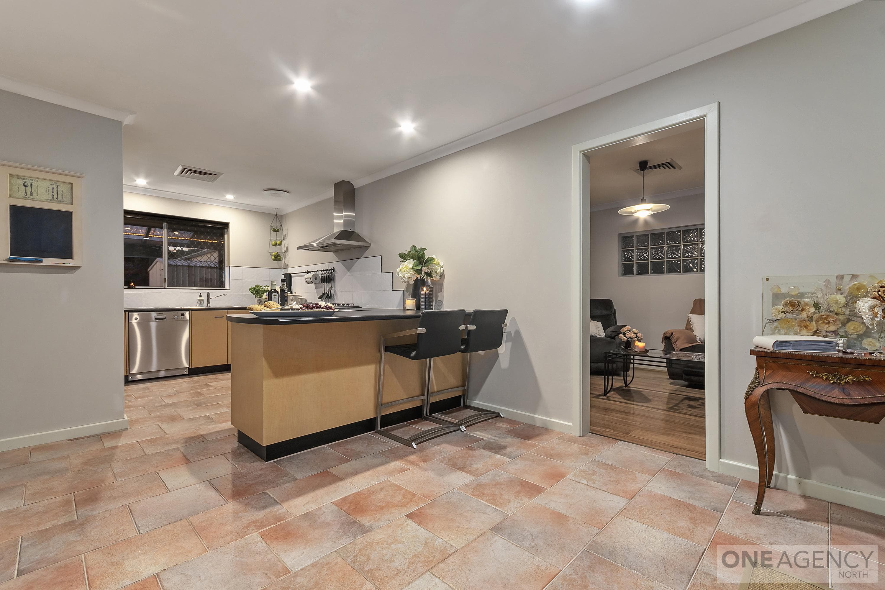 19 Norbury Way, Greenwood, Greenwood - Thumbnail 2