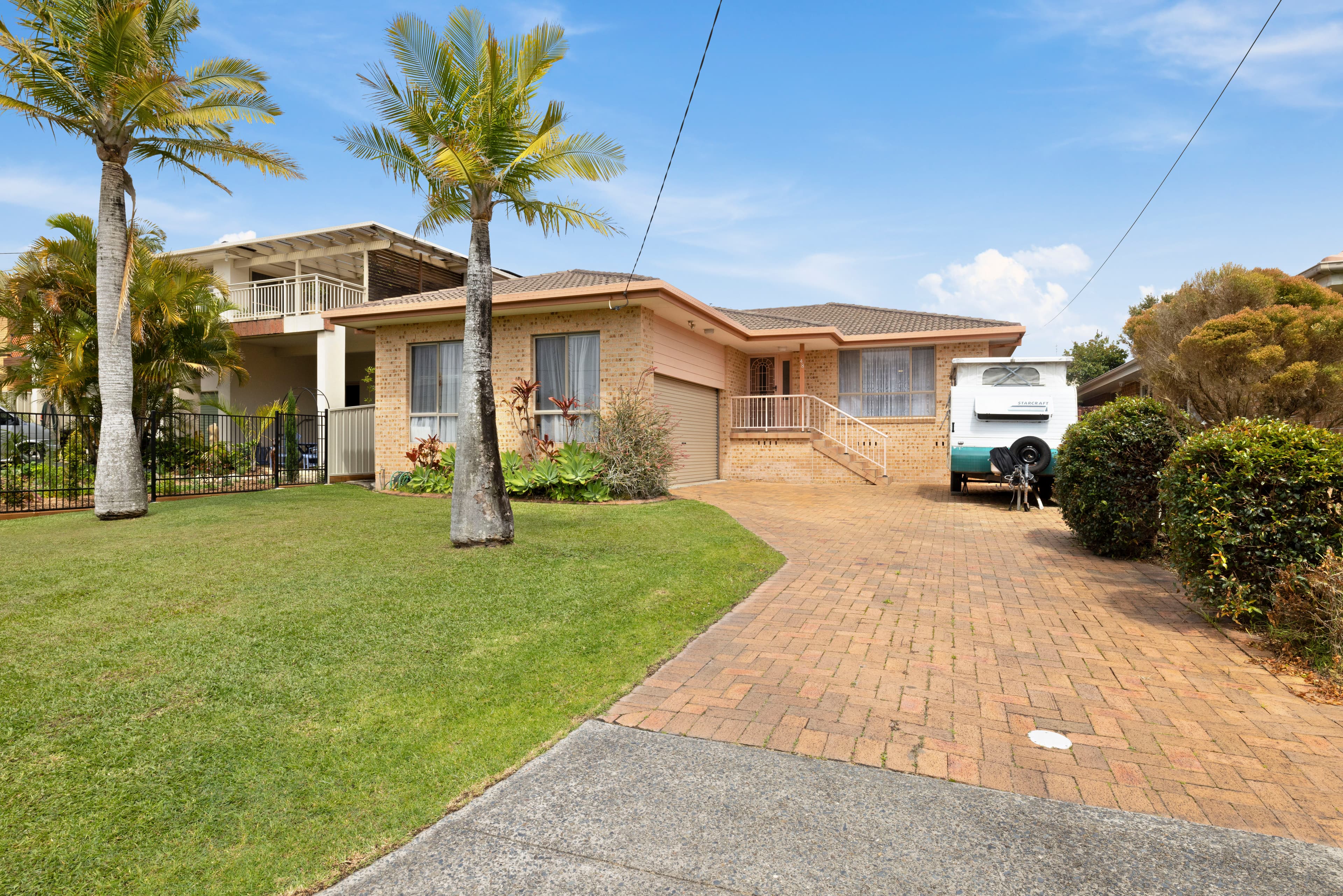 48 Blue Gum Avenue, Sandy Beach, Sandy Beach - Thumbnail 3