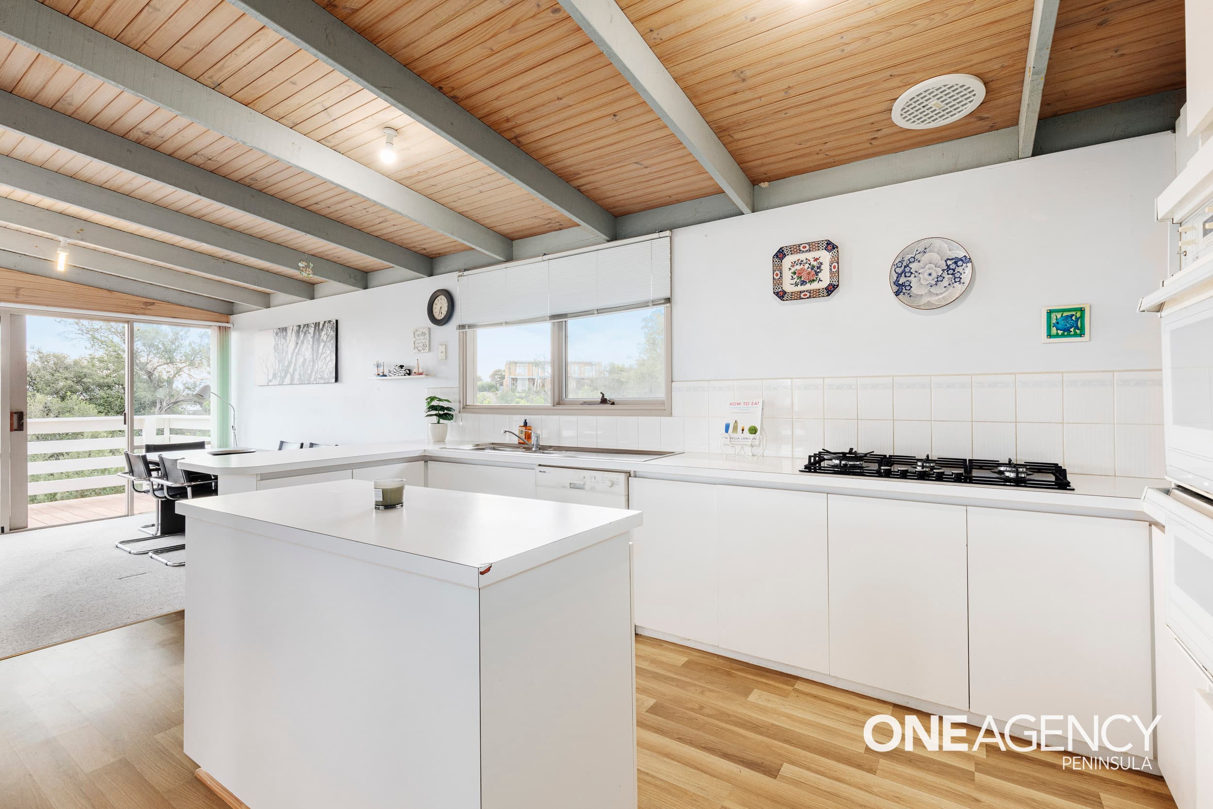 48 Fairhills Drive, Rye, Rye - Thumbnail 4