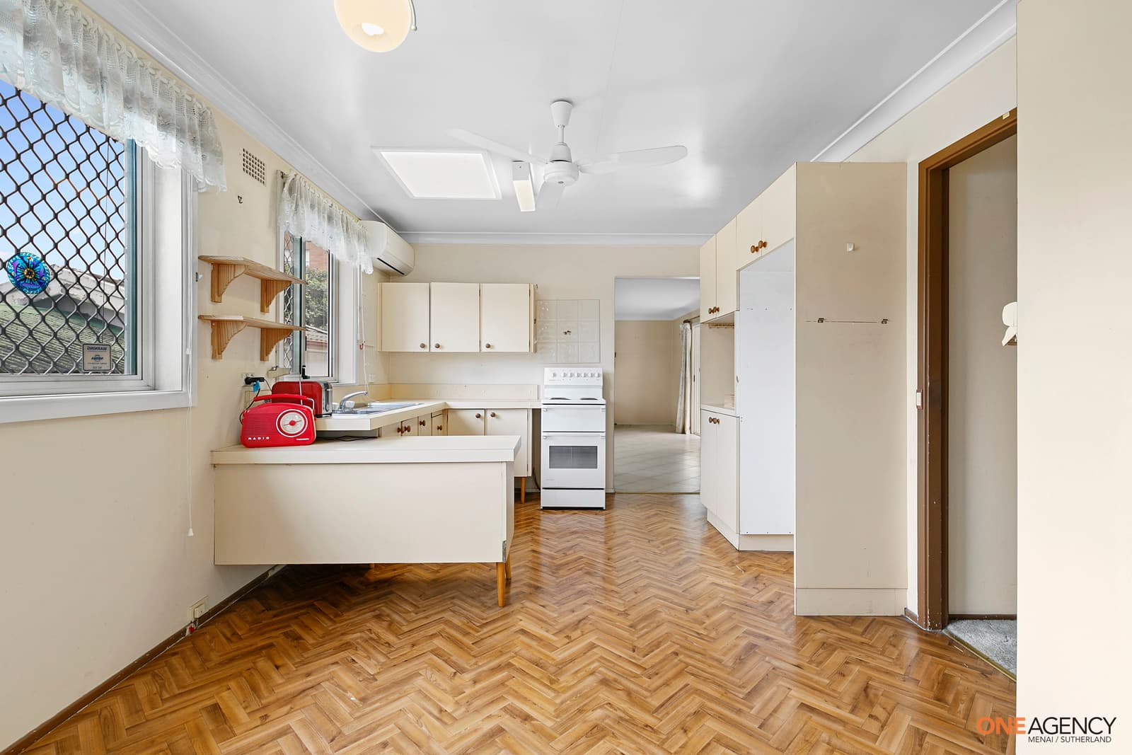 97 Thomas Street, Picnic Point, Picnic Point - Thumbnail 5