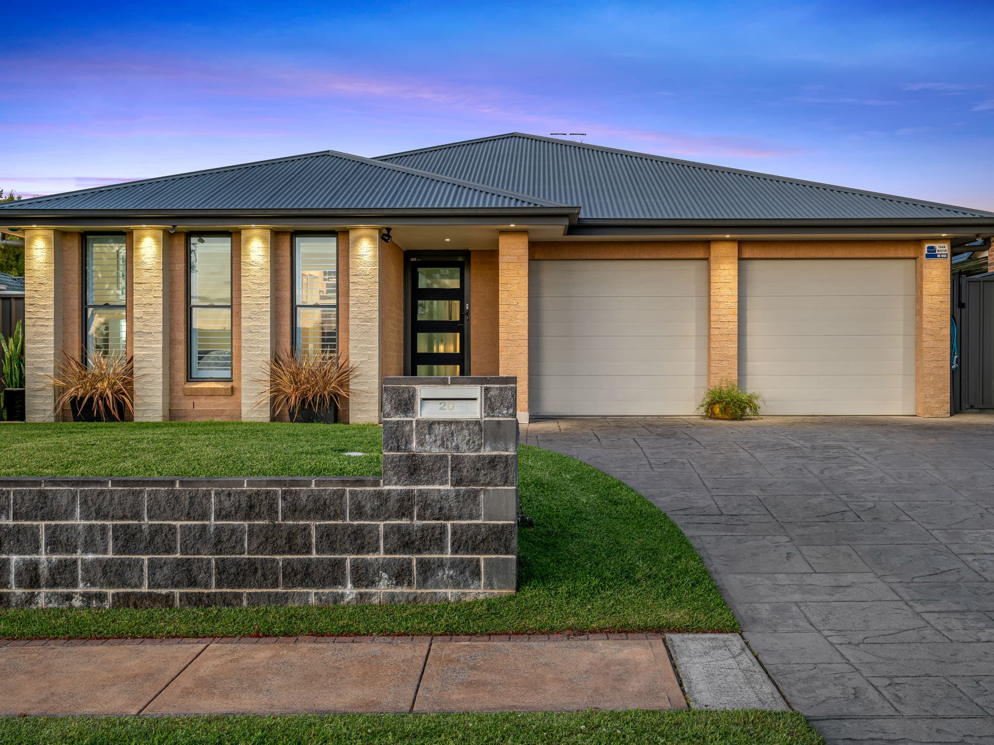 20 Hamlyn Road, Hamlyn Terrace, Hamlyn Terrace - Thumbnail 3