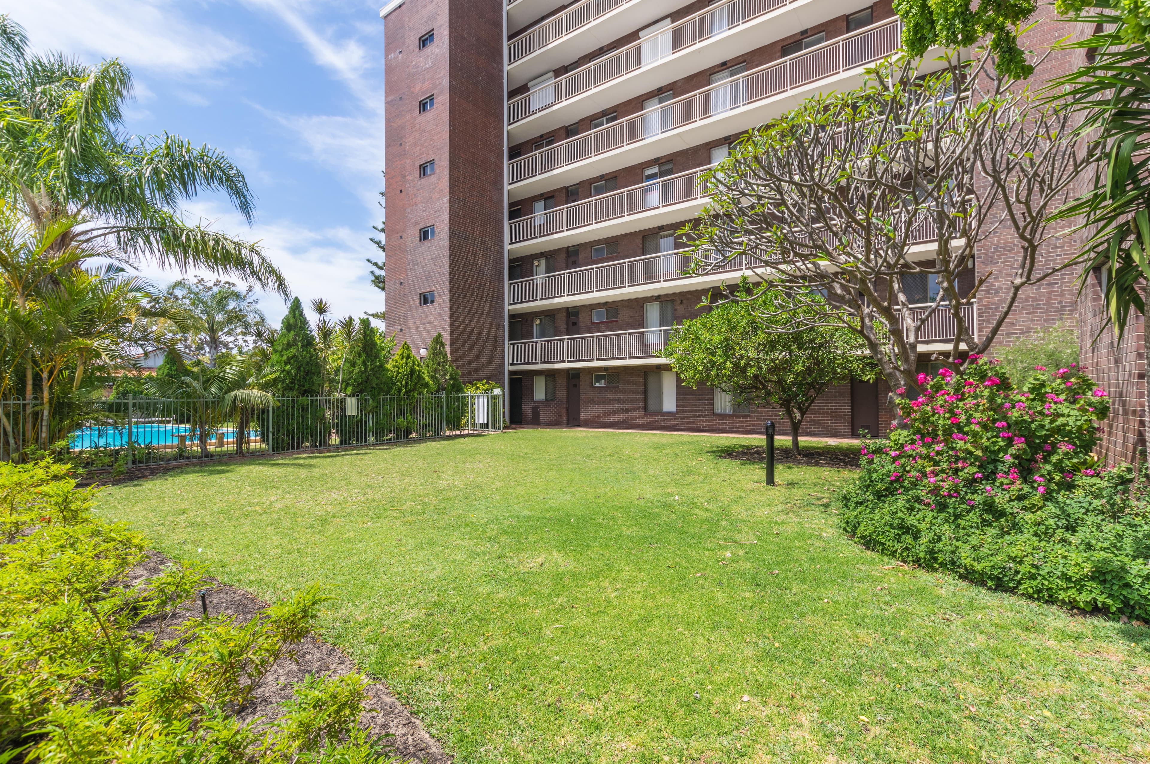 9/370-376 Cambridge Street, Wembley, Wembley - Thumbnail 2