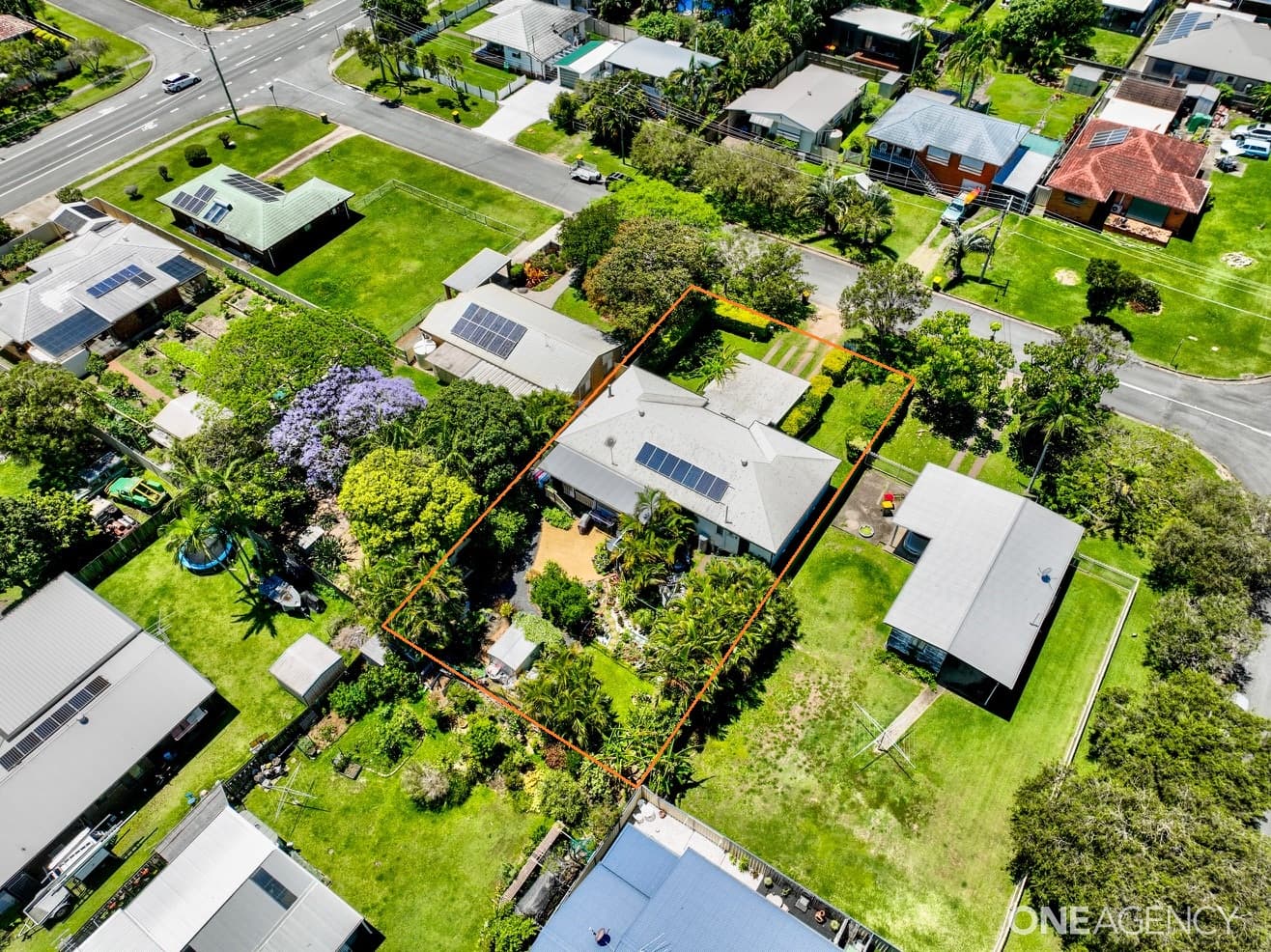 45 Lucas Street, Scarborough, Scarborough - Thumbnail 2