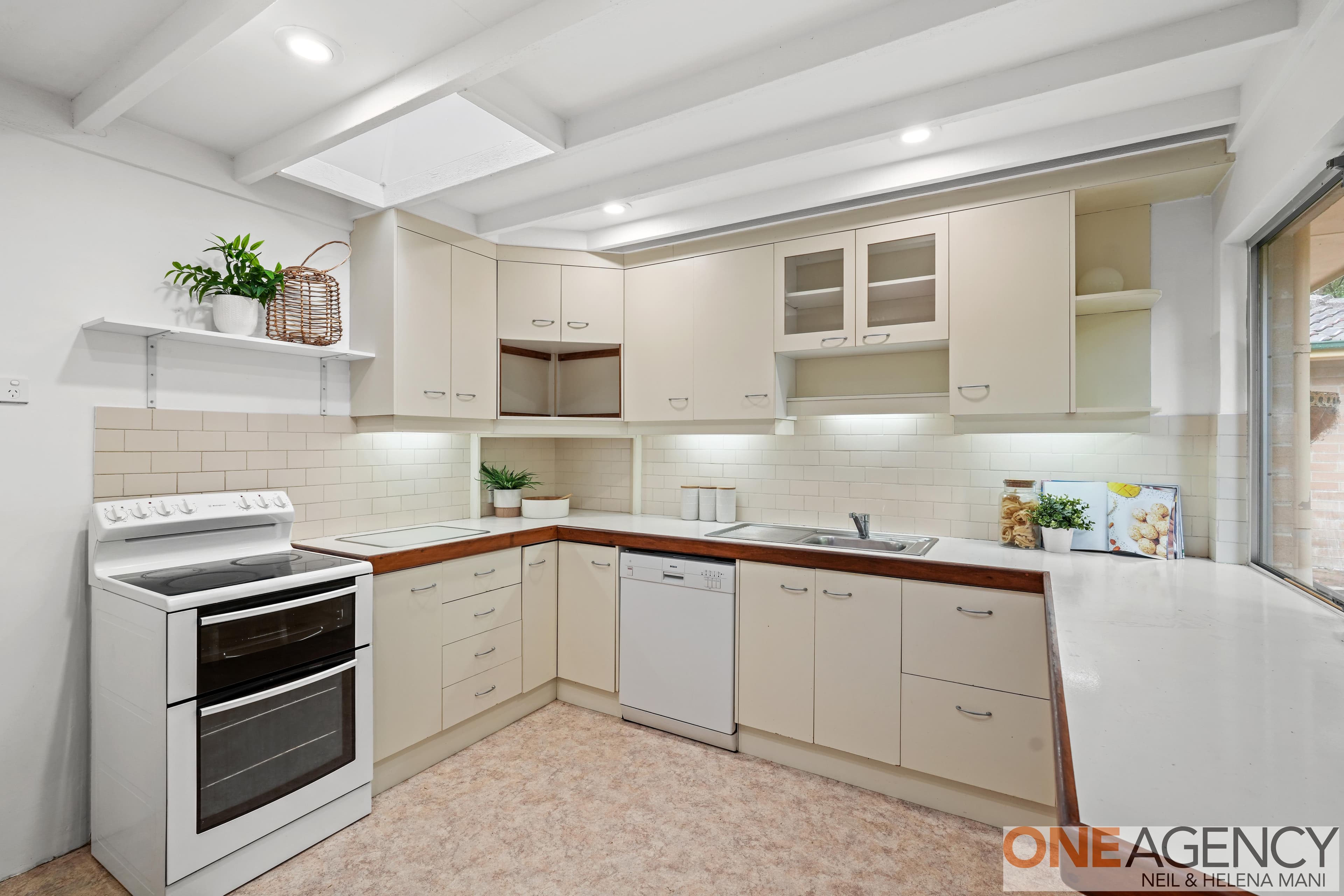 5 South Crescent, North Gosford, North Gosford - Thumbnail 8