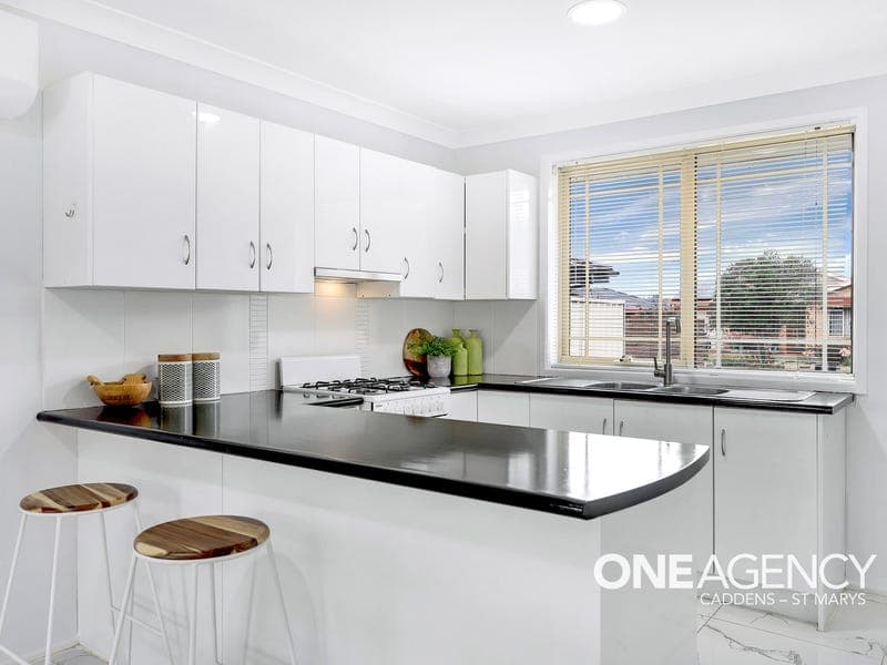 28 Gershwin Crescent, Claremont Meadows, Claremont Meadows - Thumbnail 2