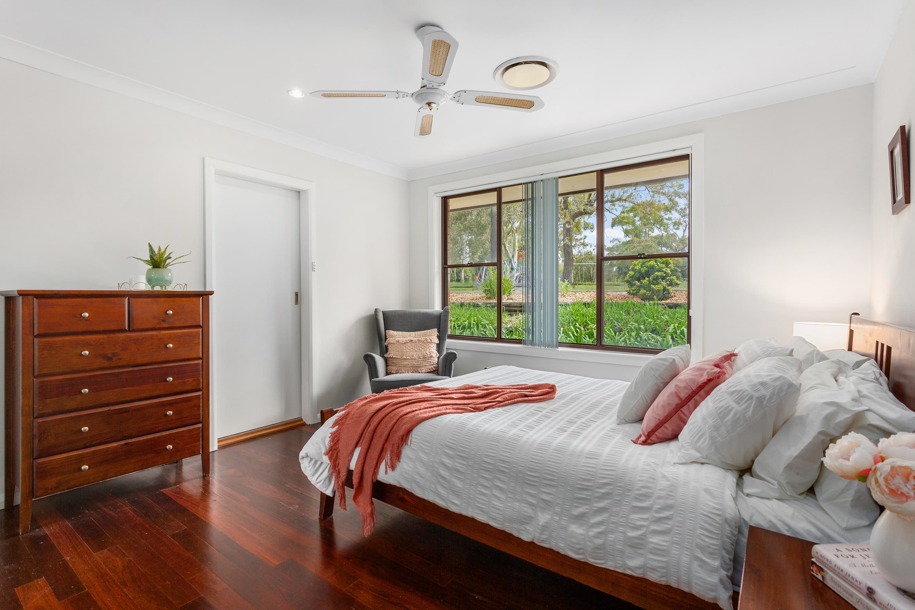 1 Holmlea Place, Engadine, Engadine - Thumbnail 7