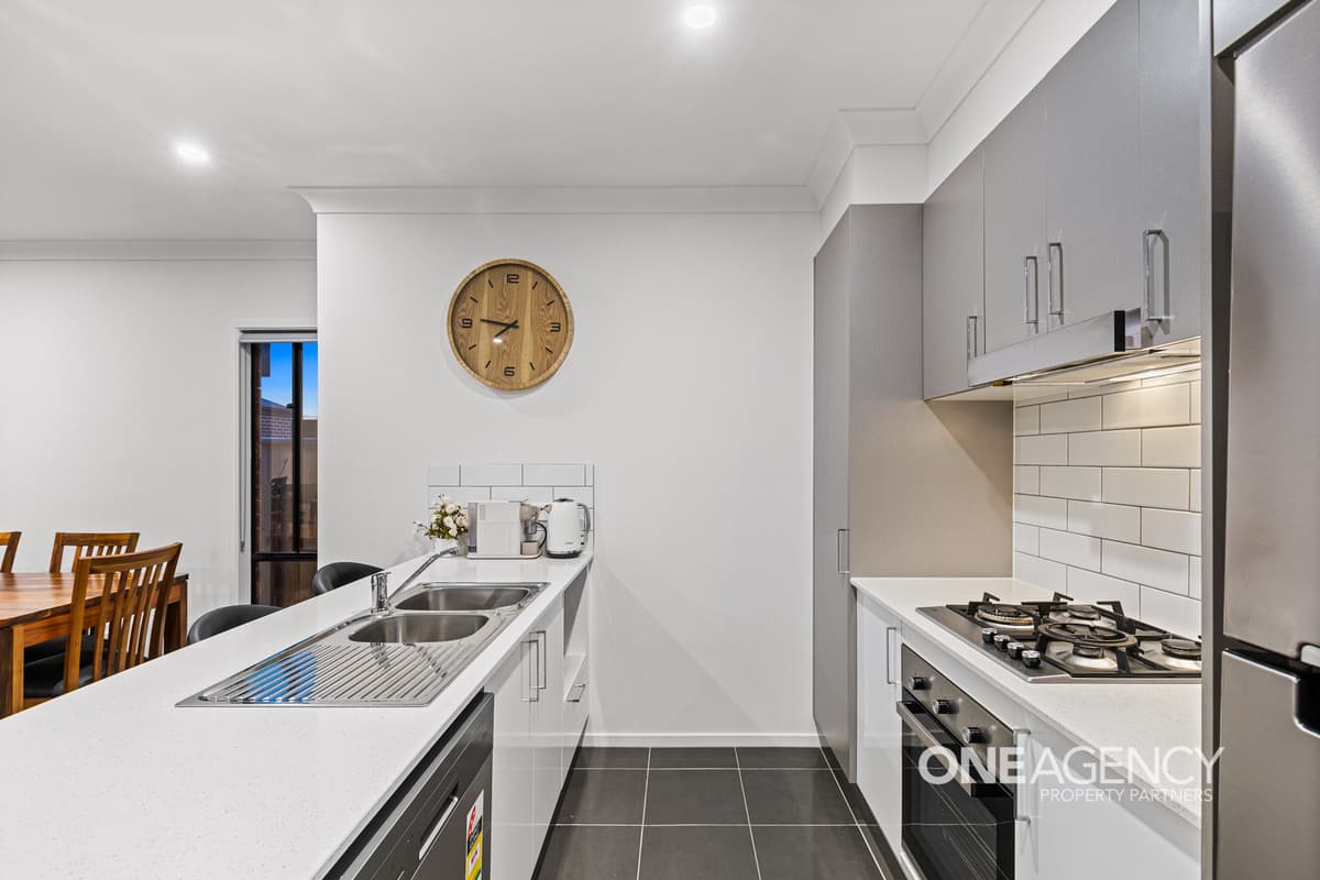 17 Allegra Street, Point Cook, Point Cook - Thumbnail 8