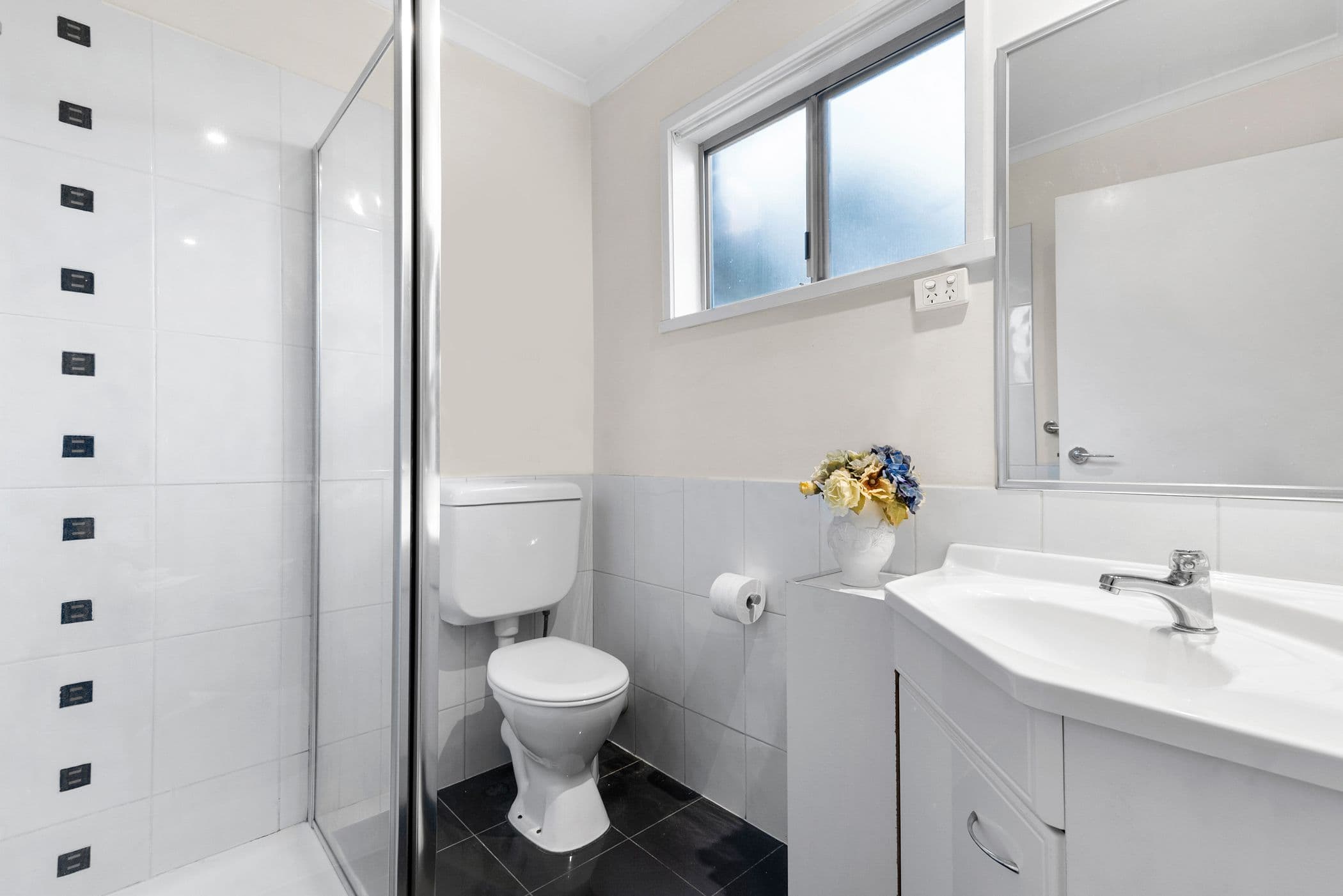13 Orchard Court, Somerville, Somerville - Thumbnail 8