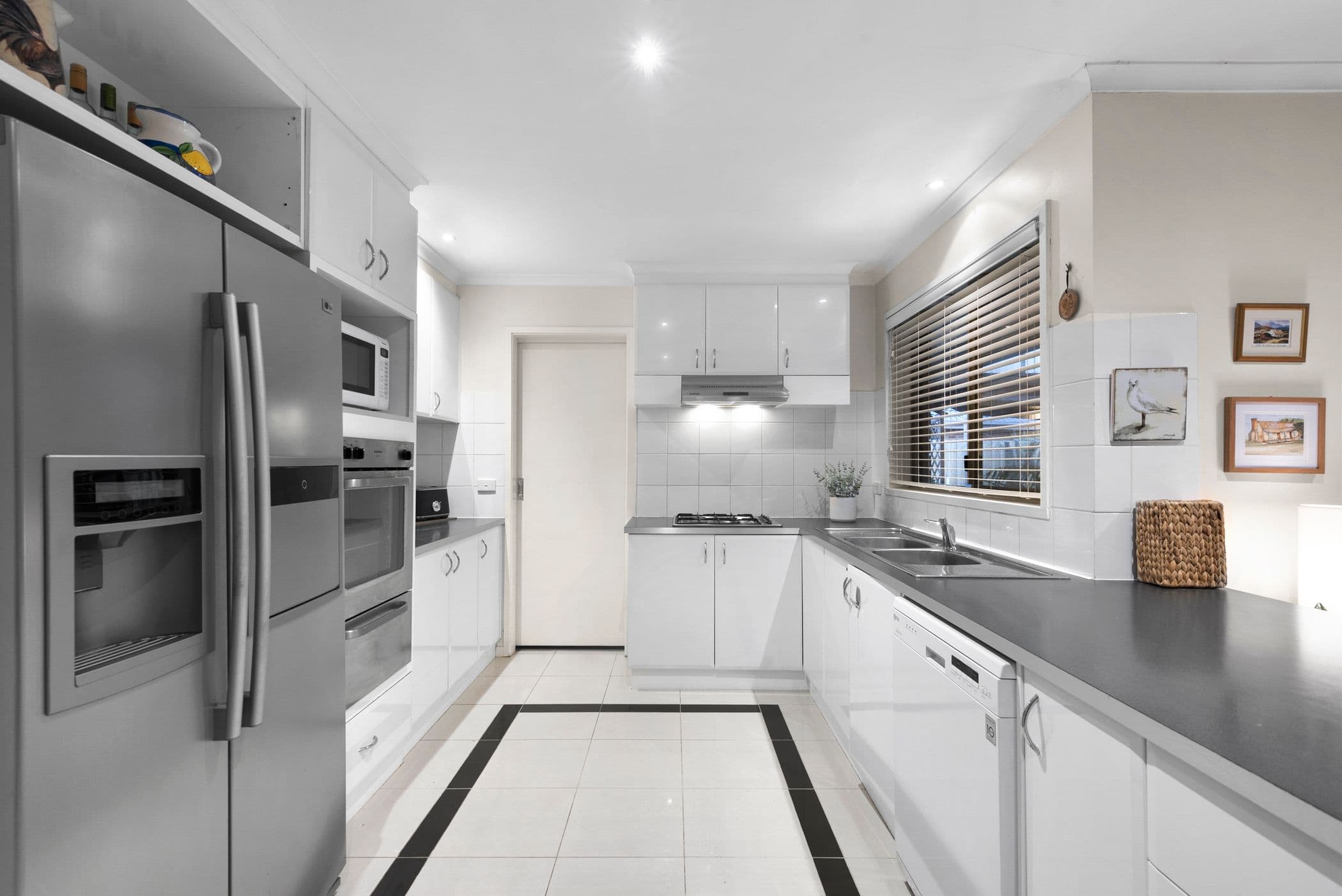 13 Orchard Court, Somerville, Somerville - Thumbnail 5