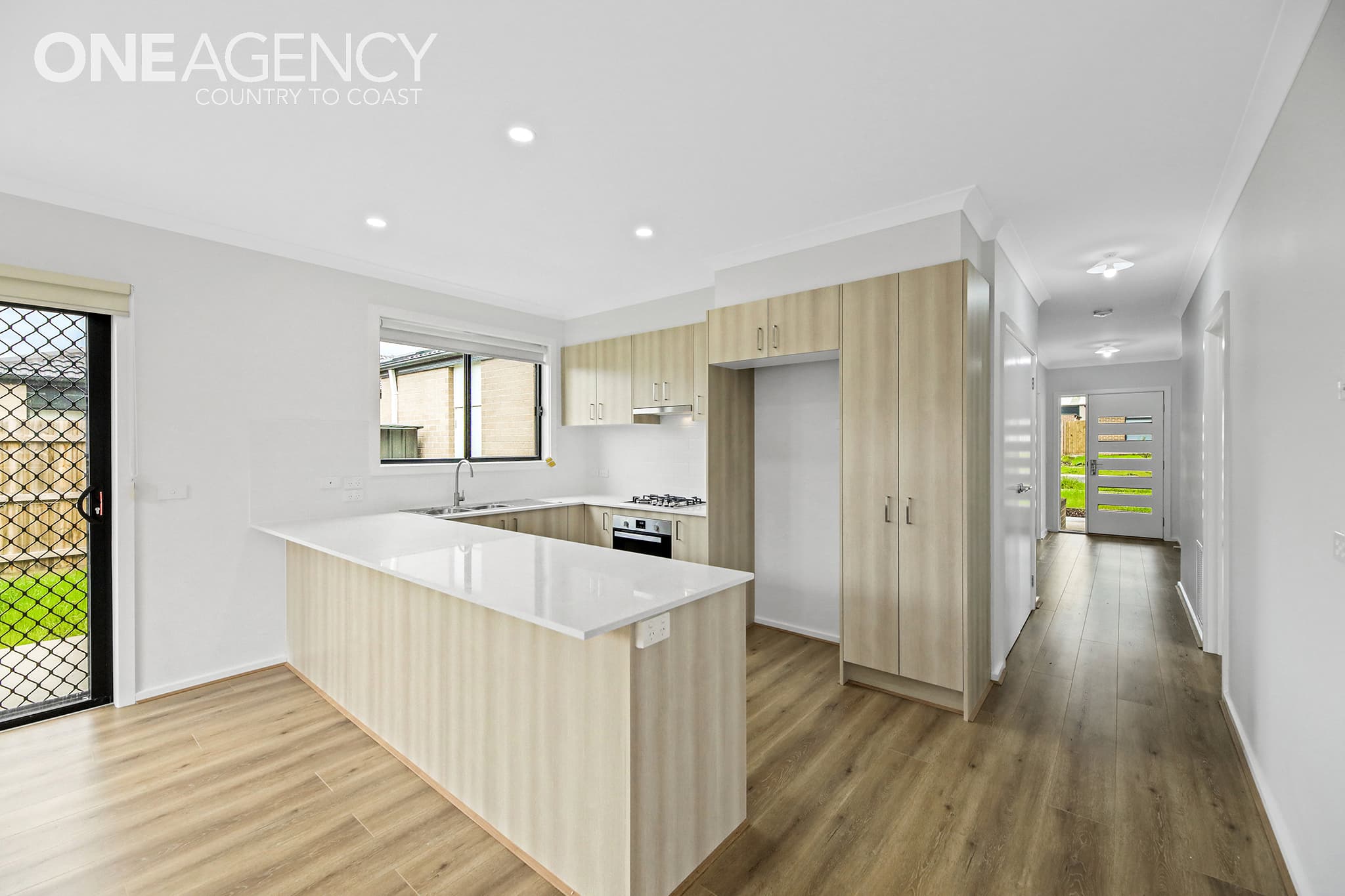 8/12 Mckindlay Street, Drouin, Drouin - Thumbnail 2