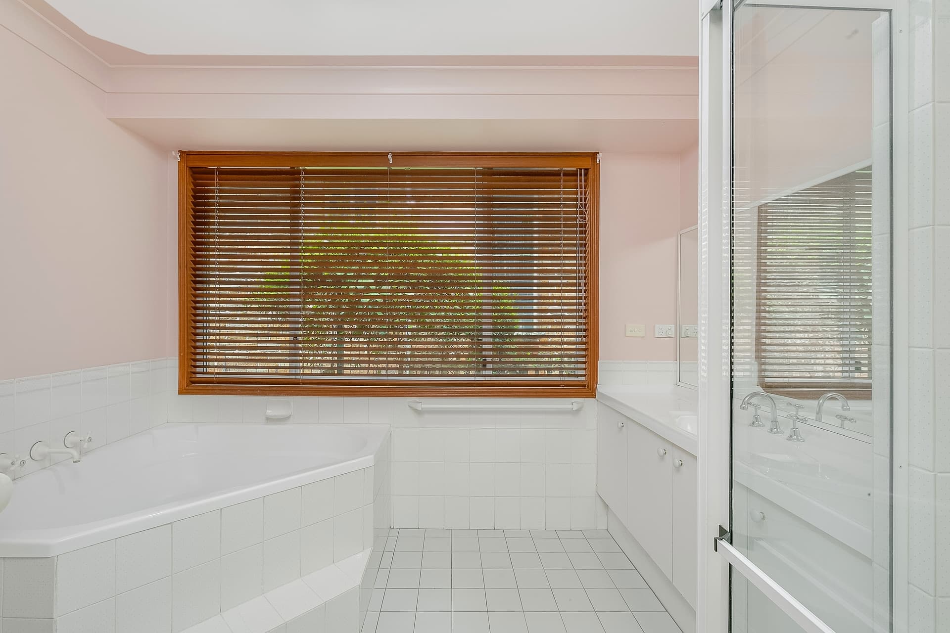 11 Blue Crane Close, Narara, Narara - Thumbnail 7