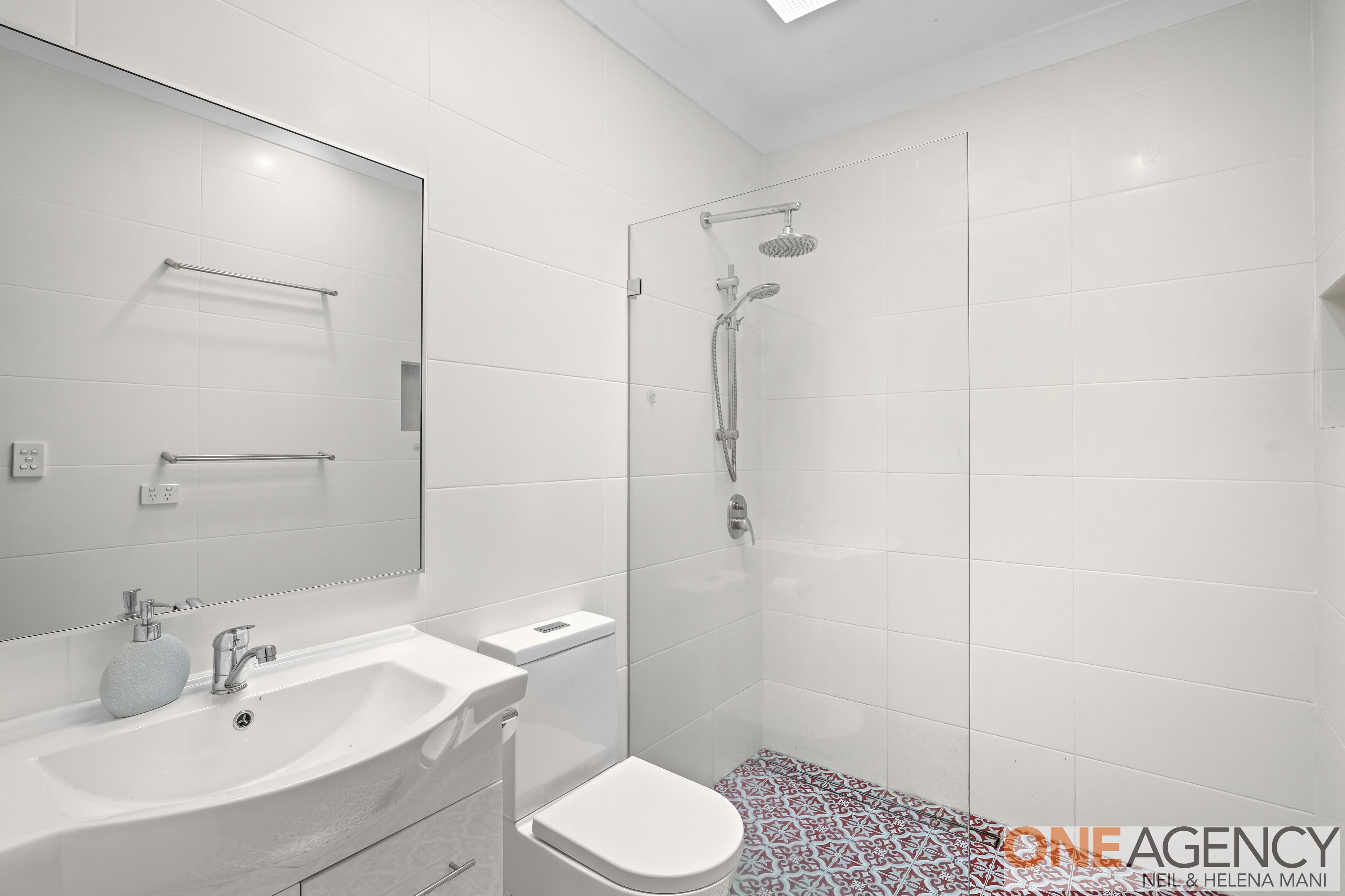 10 North Crescent, North Gosford, North Gosford - Thumbnail 4