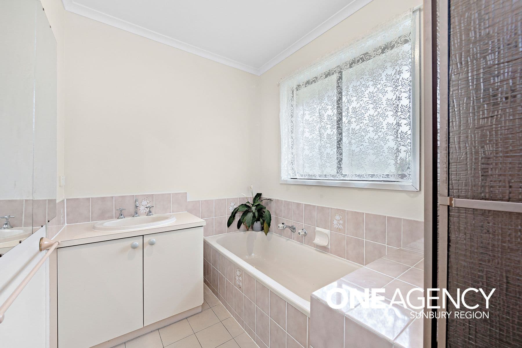 88 Muirfield Drive, Sunbury, Sunbury - Thumbnail 4
