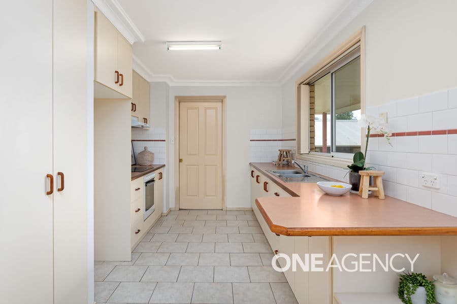 10 NATHAN Place, Kooringal, Kooringal - Thumbnail 5