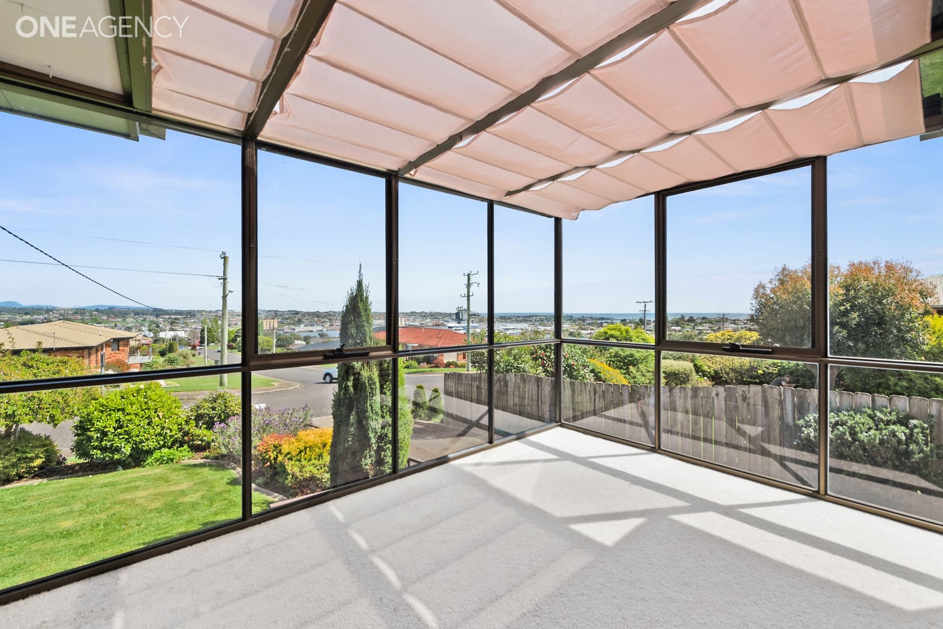 125-127 Caroline Street, East Devonport, East Devonport - Thumbnail 4