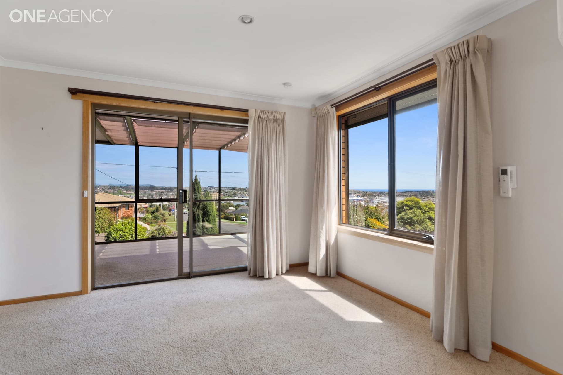 125-127 Caroline Street, East Devonport, East Devonport - Thumbnail 8
