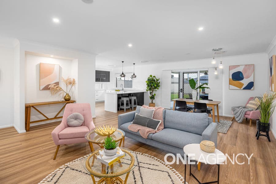 19 TURRAMIA Crescent, Gobbagombalin, Gobbagombalin - Thumbnail 3