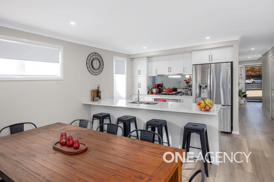 76 TARCUTTA Street, Wagga Wagga, Wagga Wagga - Thumbnail 3