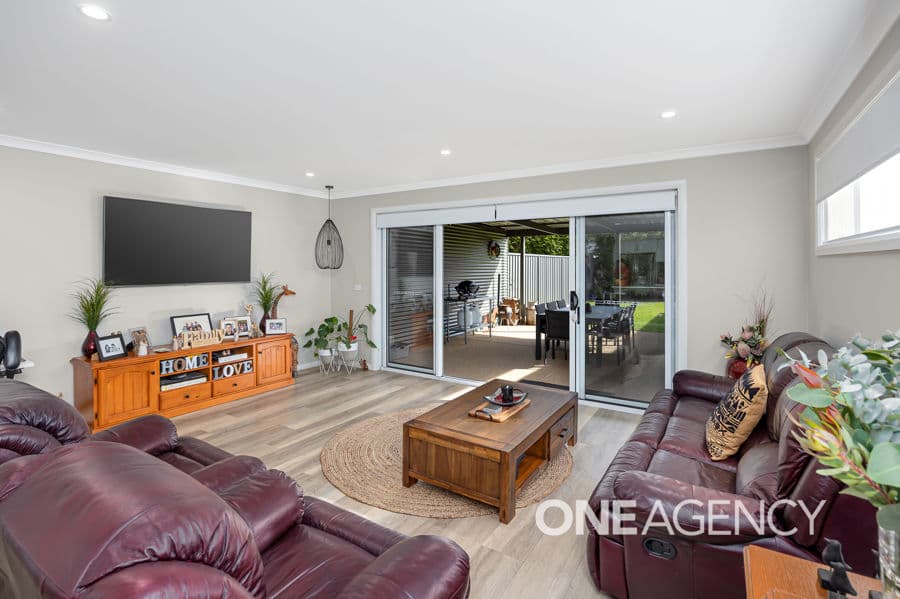 76 TARCUTTA Street, Wagga Wagga, Wagga Wagga - Thumbnail 4