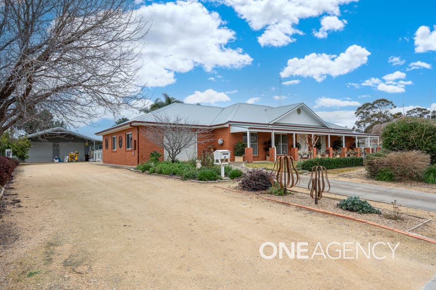 9 GALORE Street, Lockhart, Lockhart - Thumbnail 2