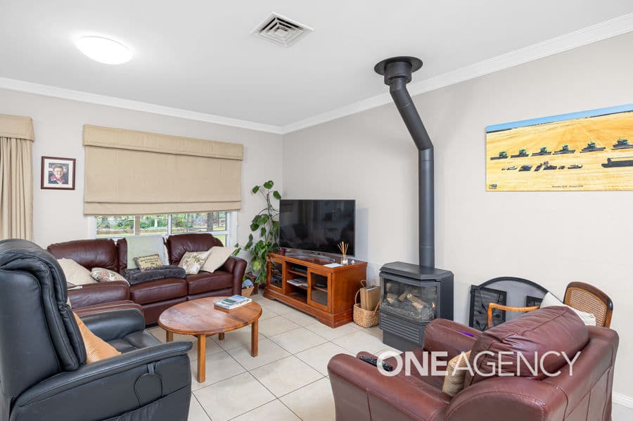 9 GALORE Street, Lockhart, Lockhart - Thumbnail 4
