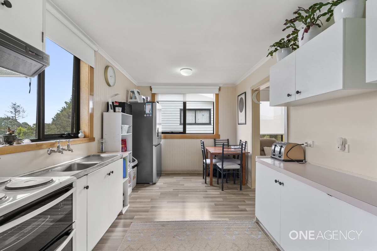 68 Stirling Street, Acton, Acton - Thumbnail 8