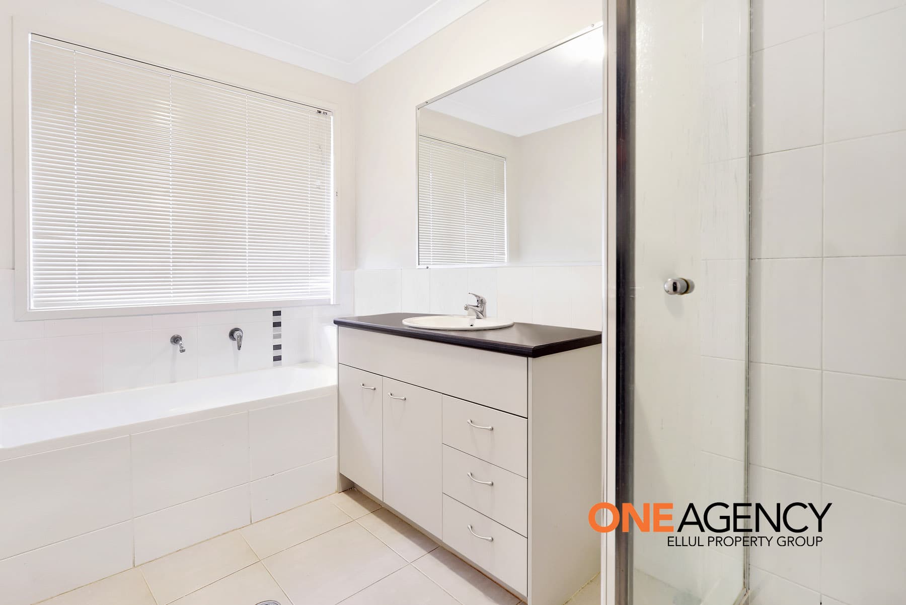12 Tall Trees Drive, Glenmore Park, Glenmore Park - Thumbnail 6
