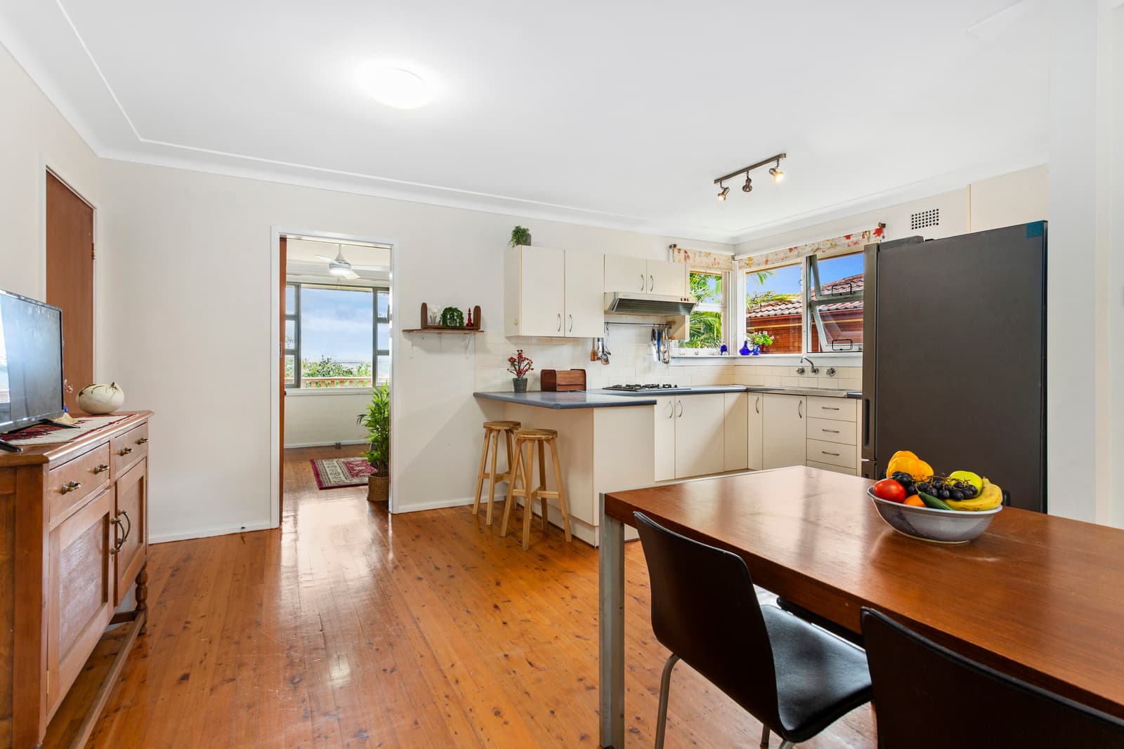 12 Naranga Avenue, Engadine, Engadine - Thumbnail 4