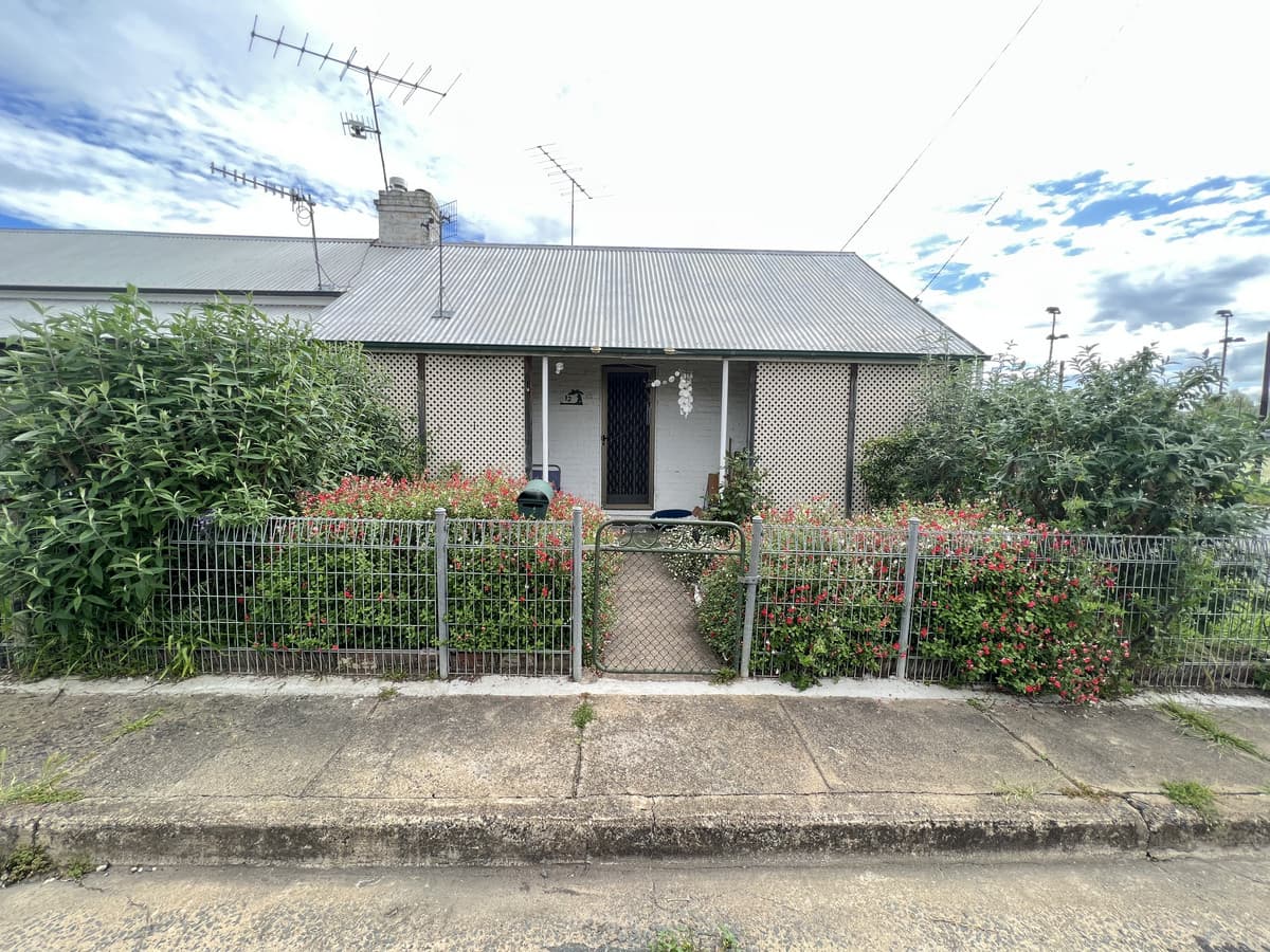 12 Bruce Street, Goulburn, Goulburn - Image 1