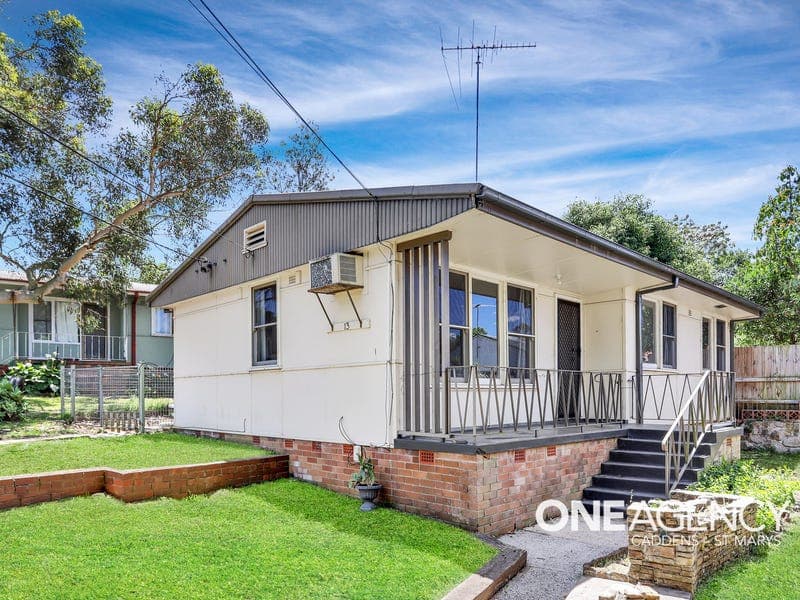 13 Bernacci Street, Tregear, Tregear - Image 1